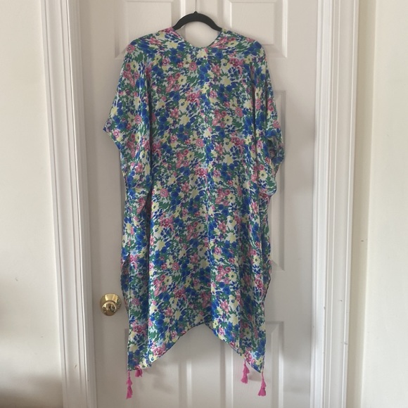 NEW Beautiful Long Floral Drape Cardigan. Hangs to low thigh or knee area - Picture 7 of 8